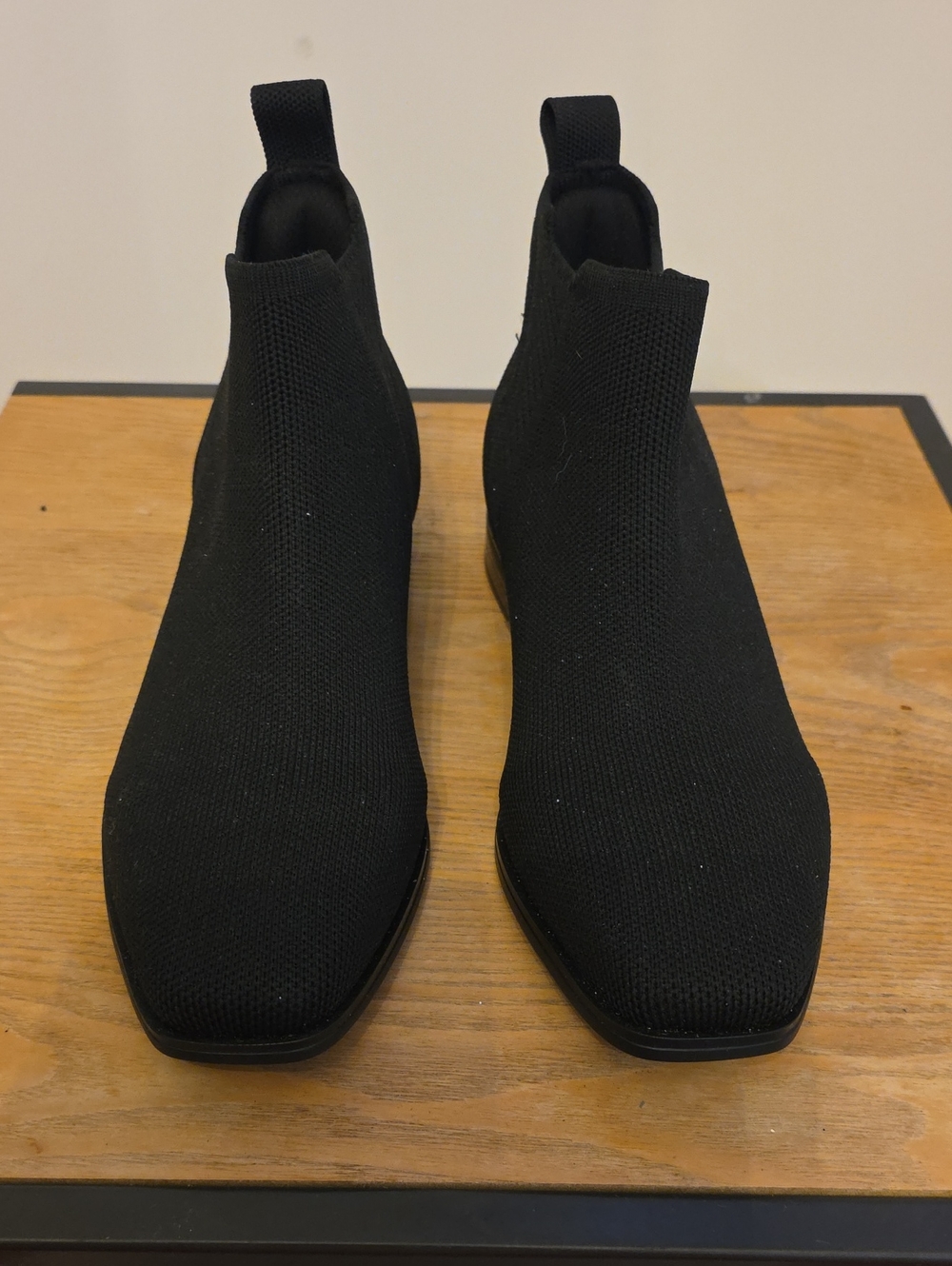 Vivaia Chelsea Slip On black 38